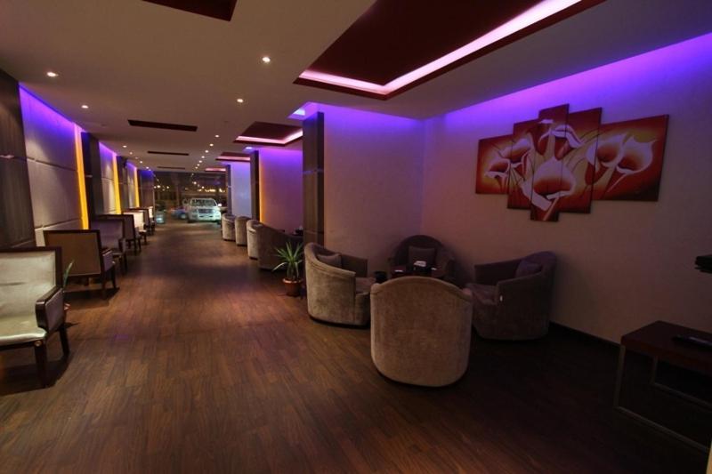 Raoum Inn Аръар Экстерьер фото