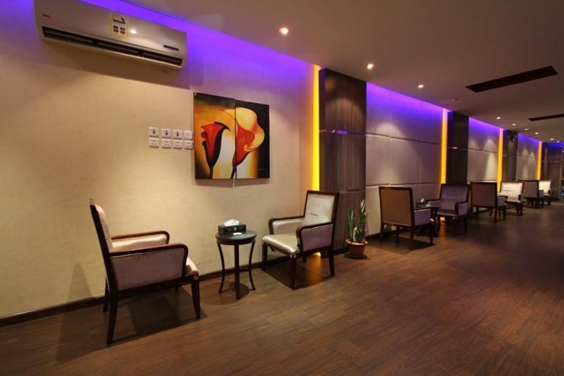 Raoum Inn Аръар Экстерьер фото